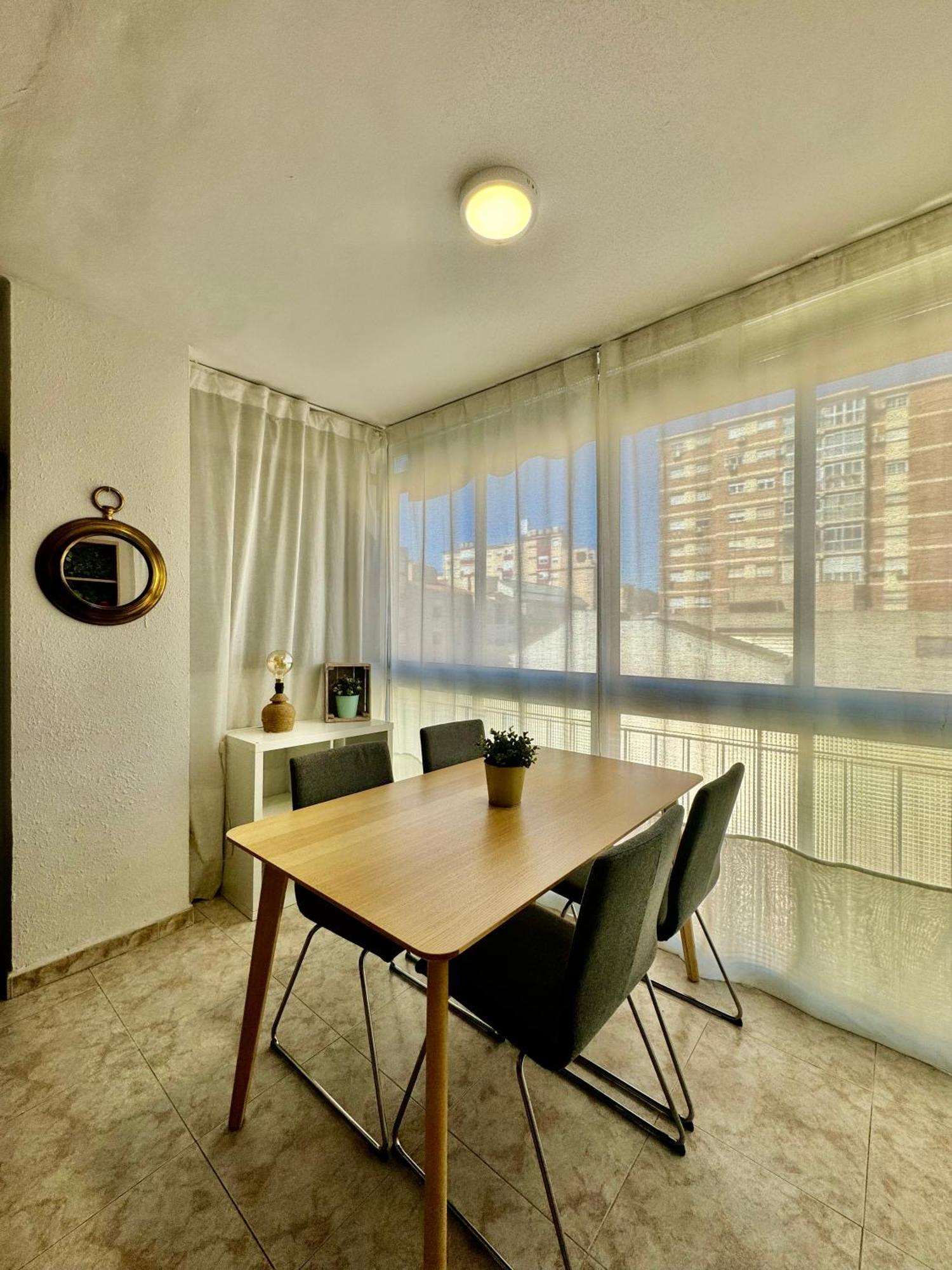 Acogedor Apartamento En Malaga Exterior photo